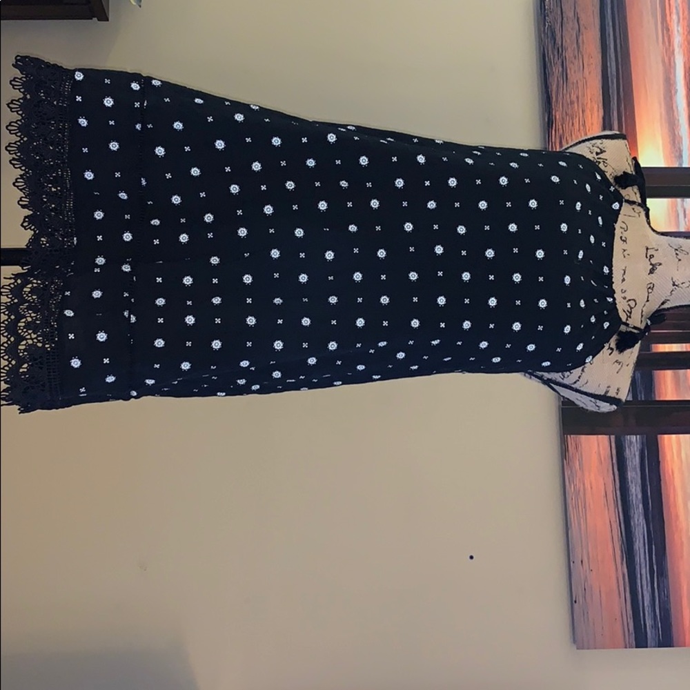 Barely worn Old Navy Black and white sundress